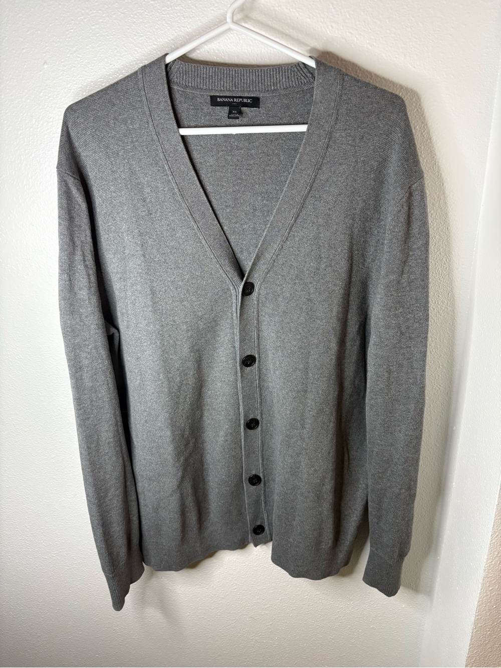 Banana Republic Men's Light Gray V-Neck Button Cardigan
